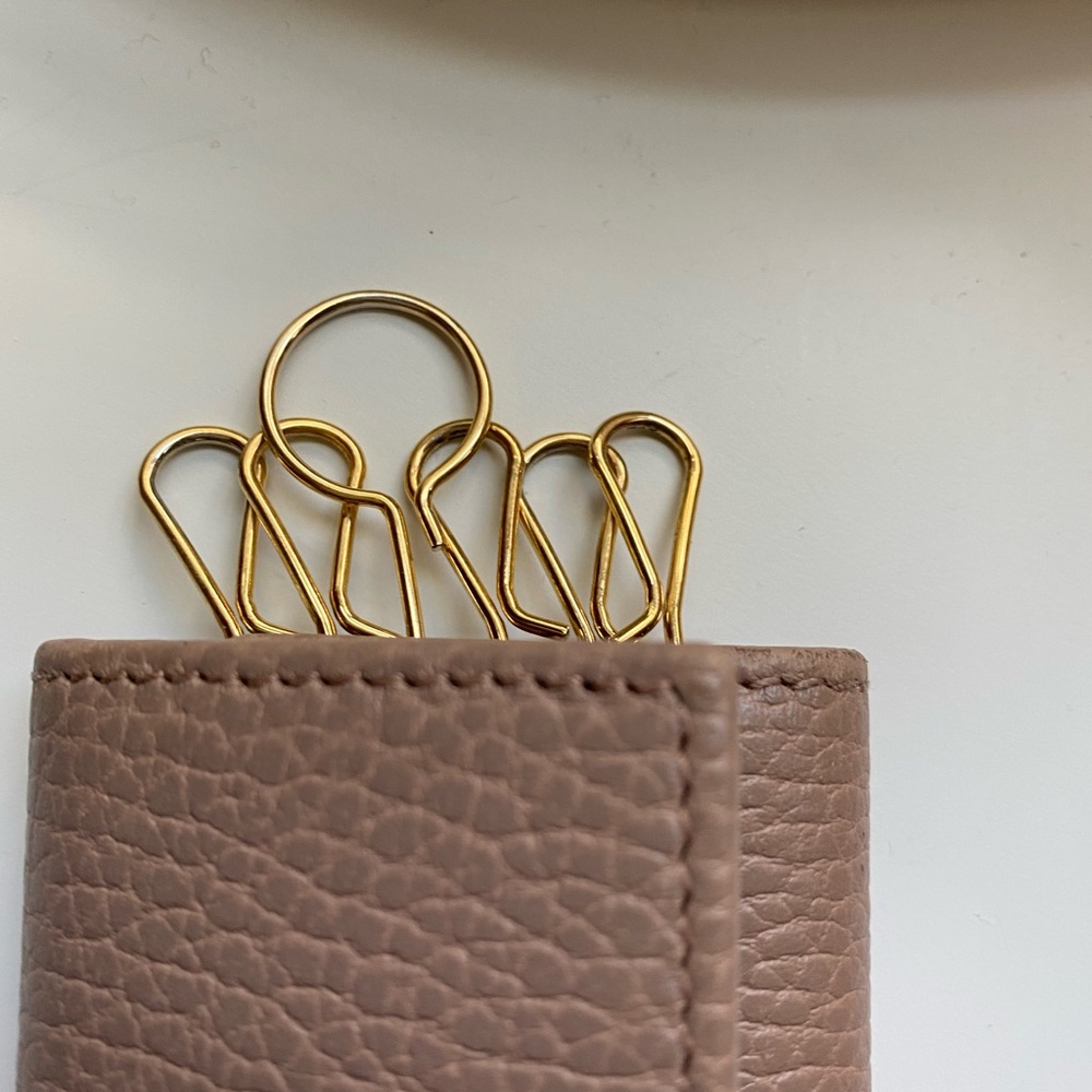 Gucci Key Holder - Picture 4 of 16